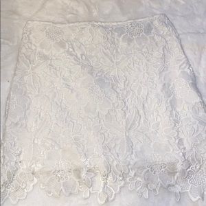 LACE WHITE MINI SKIRT